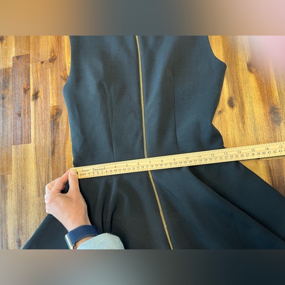 NEW Closet London Skater Dress in Black US size 6 missing belt - Picture 10 of 15